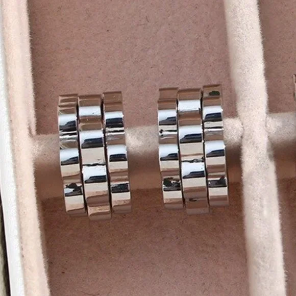 Vintage Chunky Watchband Hoop Earrings PVD 18K White Gold - Picture 4 of 12